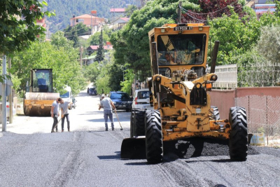 Pozantı'da Yollar Sil Baştan Yapılıyor