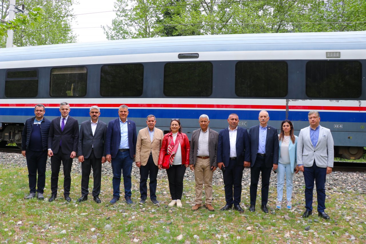 Turizm Treni İlk Seferini Pozantı’ya Yaptı