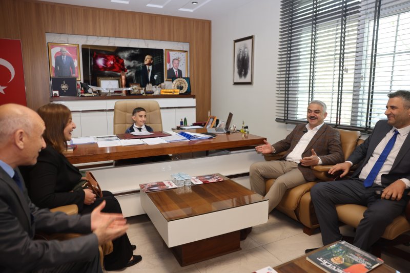 POZANTI BELEDİYE TEMSİLİ BAŞKANI GÖZTAŞ DİJİTAL BAĞIMLILIĞA DİKKAT ÇEKTİ