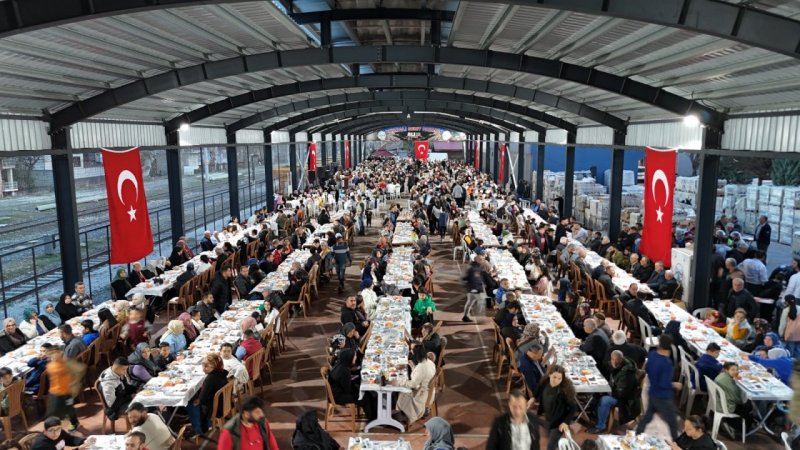 Pozantı Belediyesi'nden 3.000 Kişilik İftar Programı