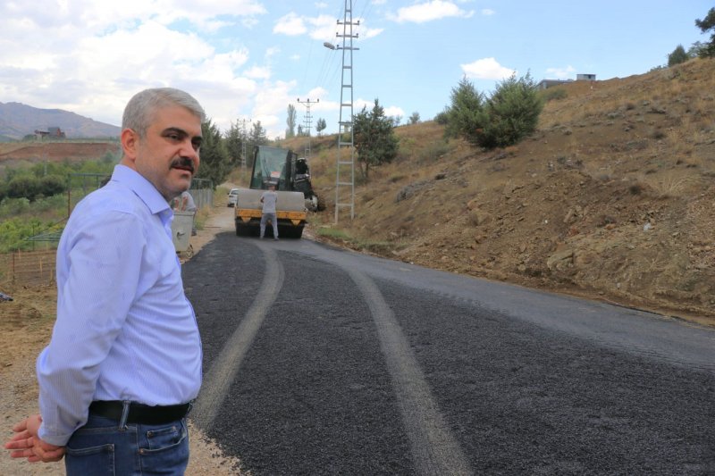 Pozantı'nın Boğaz Mahalleleri Sıcak Asfaltla Buluşuyor